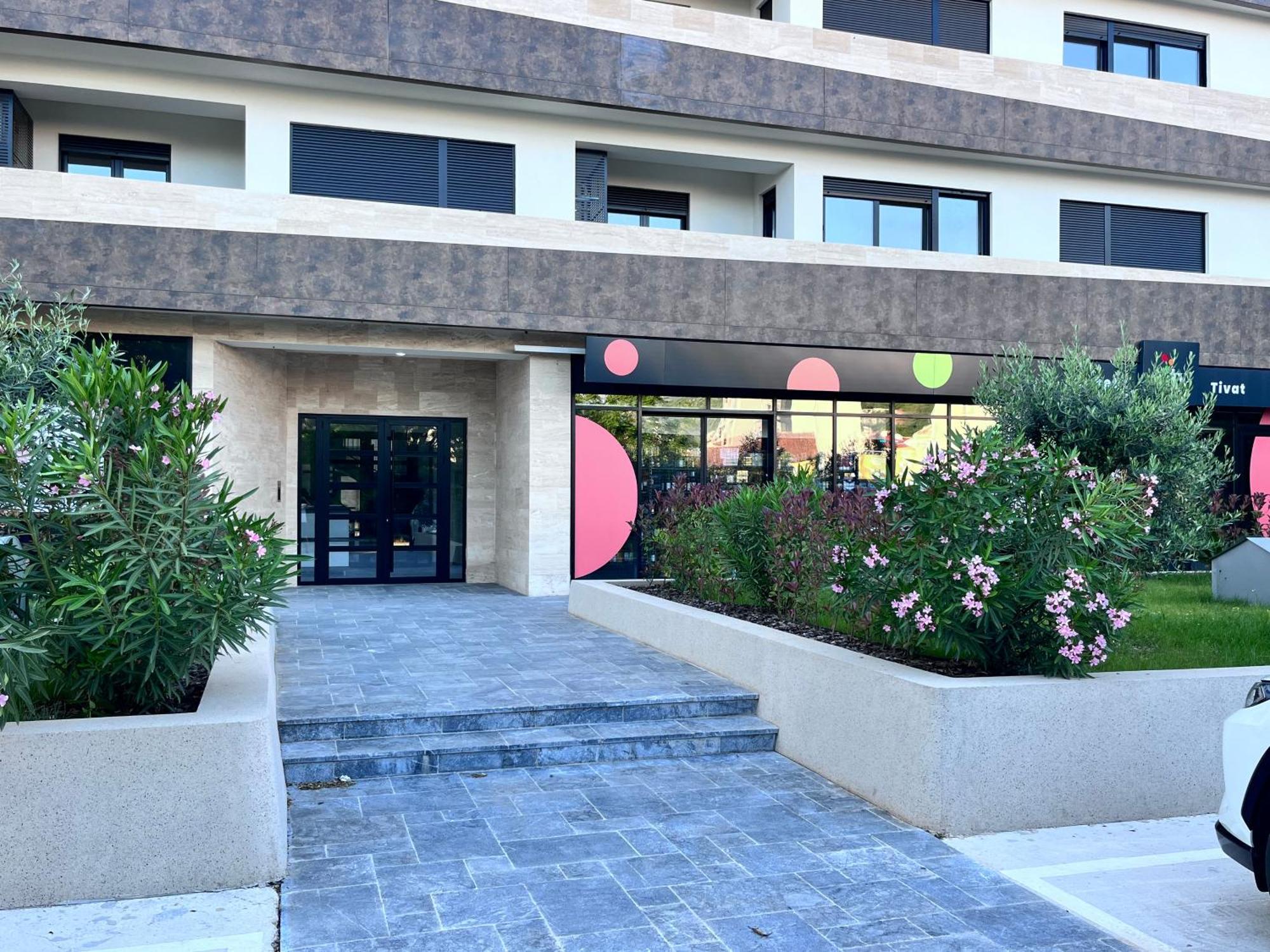 Tivat Apartments Exterior photo